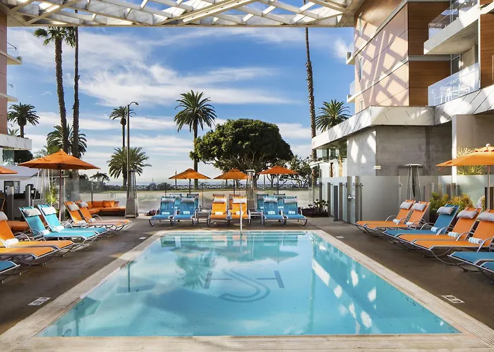 Shore Hotel
