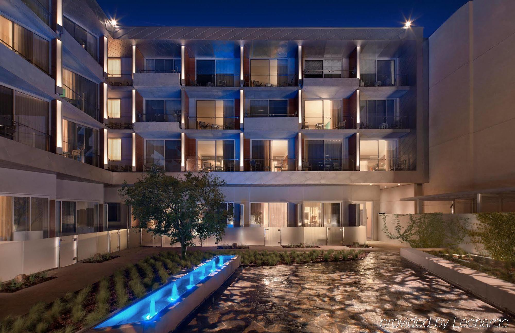 Shore Hotel 4*